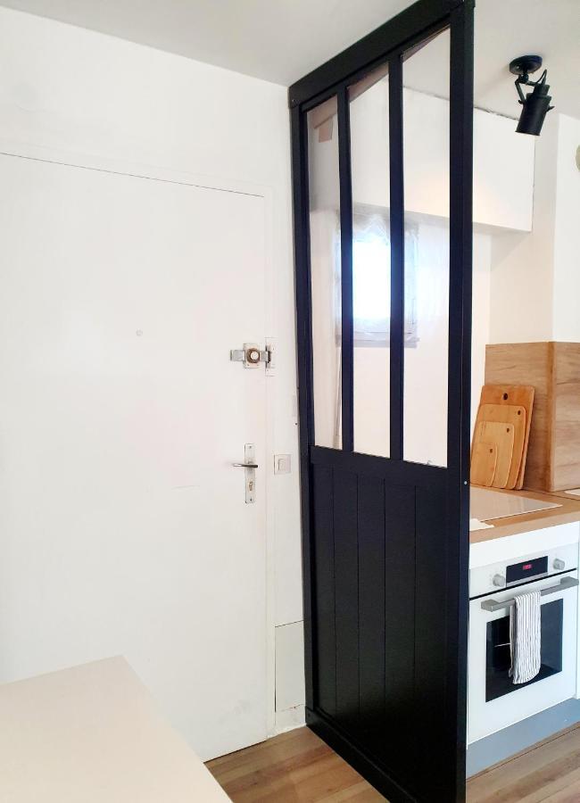 Bel Appartement A 50M De La Plage, 2 Pieces Climatisees, Parking Prive Antibes Exterior foto